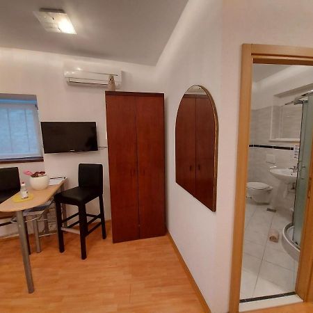 Guesthouse Boris Labin  Buitenkant foto